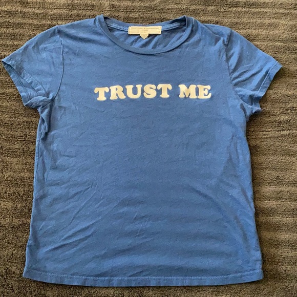 urban outfitters graphic “trust me” tee - Picture 1 of 3